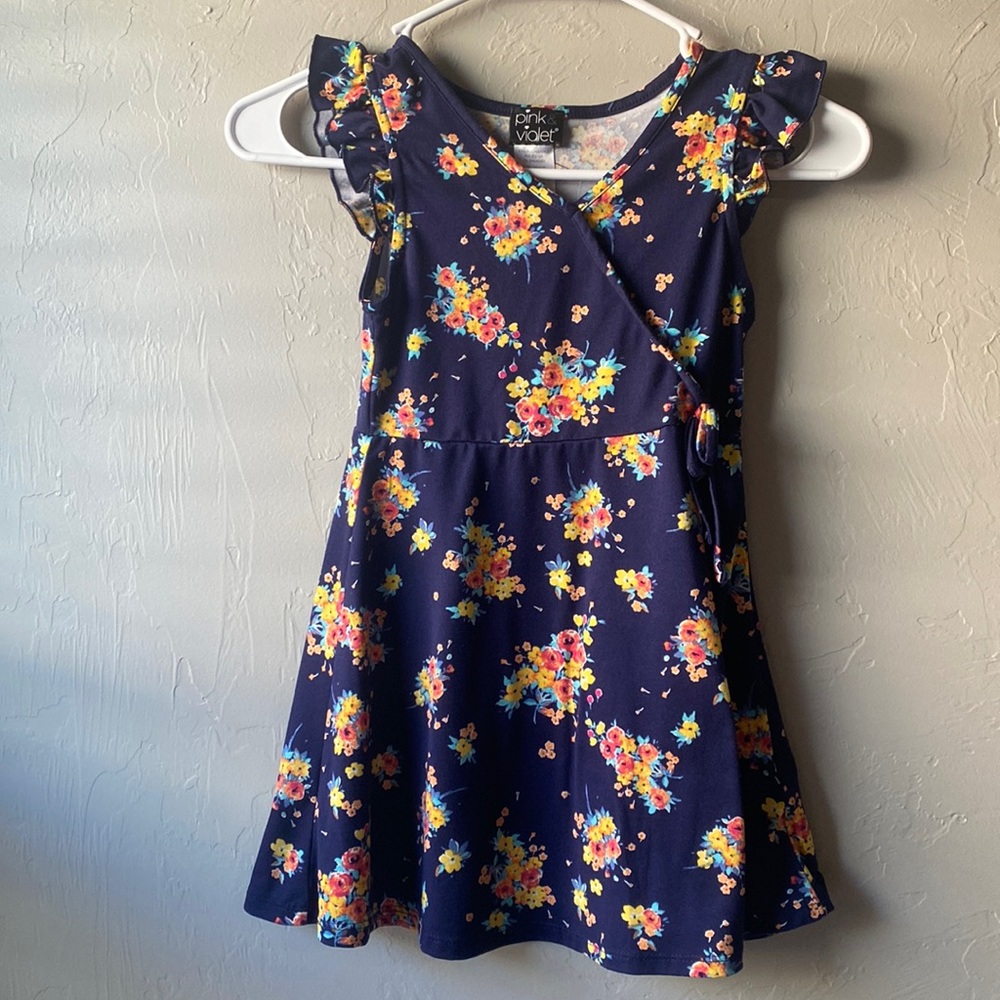 Girls floral dress - 4/5